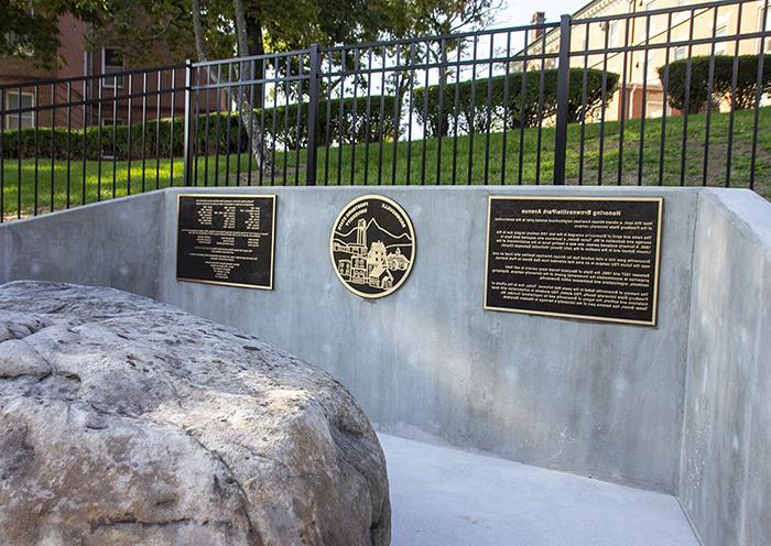 overview of Brownsville Monument